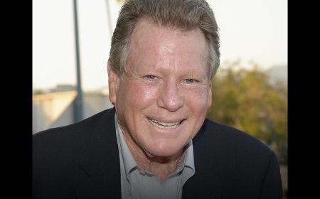 Ryan O'Neal, Ikon Hollywood Era 70-an Meninggal Dunia