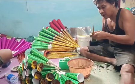 Jelang Malam Tahun Baru 2023, Pengrajin Terompet di Kota Medan Banjir Orderan