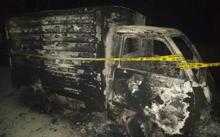 Mobil Box Carry Terbakar di Rest Area Tol, Identitas Pemilik Masih Misterius