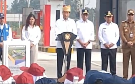 Presiden Jokowi Resmikan Jalan Tol Indrapra-Limapuluh dan Tebingtinggi