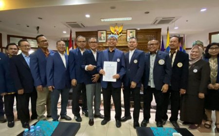 10 Pernyataan Sikap Rektor Unair Terkait Demokrasi yang Bermartabat dalam Pemilu 2024
