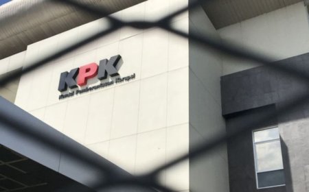 KPK Periksa Dua Pejabat Kemenag Terkait Skandal Kuota Haji
