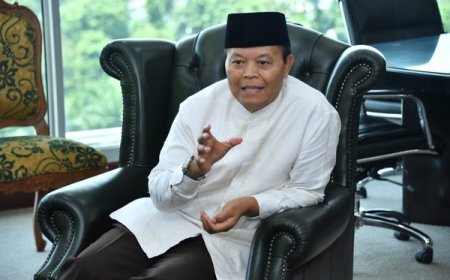 HNW Tak Setuju Dengan Kemenag Terkait Larang Umrah Mandiri