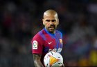 Patung Dani Alves Dirusak Usai Divonis Penjara
