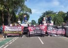 Massa Pro Pemerintah Tiba di KPU RI, Tolak Pemakzulan Jokowi