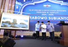 Prabowo Diberi Lukisan Tangan oleh SBY Saat Hadir Silaturahmi dan Bukber Partai Demokrat