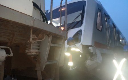 Mobil Tertabrak Kereta Api Binjai - Medan di Perlintasan Tanpa Palang, Sopir dan Penumpang Tewas