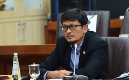 Legislator Ingatkan Pemerintah soal TikTok Shop: Jangan Sampai Medsos untuk Dagang