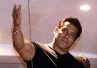 Rumah Salman Khan Ditembaki, 2 Orang Ditangkap