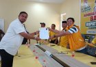 Daftarkan Diri Sebagai Balon Bupati Langkat Melalui Golkar, Wakil Wali Kota Binjai, Rizky Yunanda Sitepu Ditemani Istri
