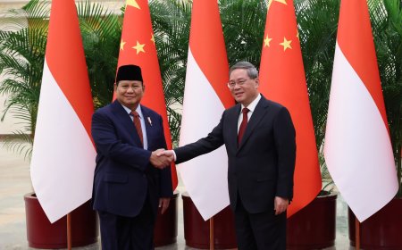 Temui PM Li Qiang, Prabowo Bahas Penguatan Kerja Sama RI-Tiongkok