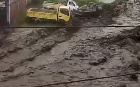Banjir Bandang di Agam Hingga Banjir Lahar di Tanah Datar Sumbar, BPBD Lakukan Upaya Penangan Darurat