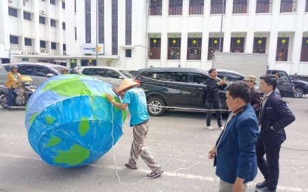 Gelar Demo di Tugu Titik Nol Medan, Aktivis Lingkungan Ingatkan Perubahan Iklim