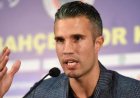 Robin van Persie Latih Heerenveen, Thom Haye Hengkang