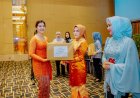 PKK Medan Gelar Fashion Show Kebaya Nasional, Kahiyang: Semua Cantik Lenggak-lenggok di Atas Panggung