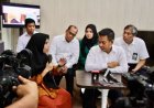 Rektor USU Temui dan Semangati Naffa Calon Mahasiswa yang Viral Tak Mampu Bayar UKT