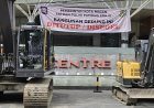AHY Serahkan Sertifikat Tanah Mall Centre Point yang Disegel Bobby ke PT KAI