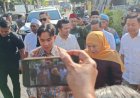 Gibran Temui Khofifah di Kediamannya, Sejumlah Siswa Sambut Kedatangannya