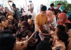 Bagikan Buku Bergambar Jan Ethes ke Anak SD, Gibran Minta Maaf