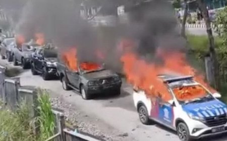 Mobil Dandim dan Wakapolres Dibakar Massa di Puncak Jaya Papua