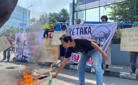 Massa Desak Muhammadiyah Tolak Konsesi Tambang: Unjuk Rasa di Jogja Diwarnai Bakar KTA