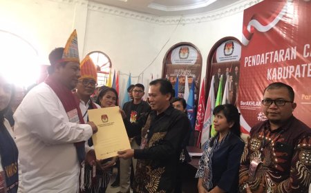 Ribuan Warga Samosir Mendukung Bacalon Pasangan Vandiko Gultom dan Ariston Sidauruk