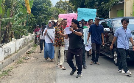 Gawat, Oknum Kadus Ini Gadaikan Motor Dinas Berujung Digeruduk Warga
