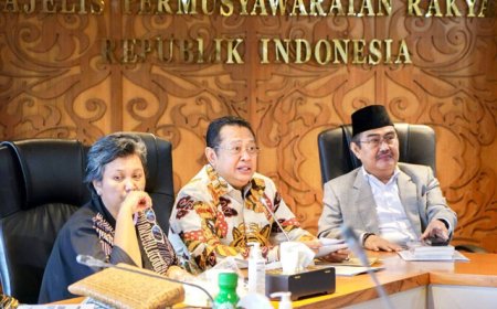 Tuduhan Soekarno Bersekutu dengan PKI Tak Terbukti, TAP MPR 33 Tahun 1967 Dicabut