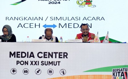 Api Obor Open Ceremony PON XXI di Stadion Baharuddin Siregar Dibawa Dua Atlet Legenda Sumut