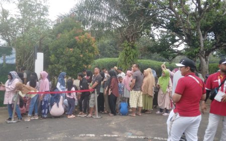 Lomba Berkuda-Equestrian PON XXI Menghibur Warga, Antrean Penonton Masih Panjang