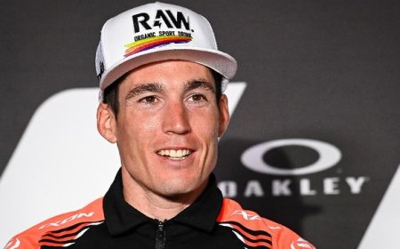 Tiba di Lombok Indonesia, Bintang MotoGP Langsung Nikmati Lautan