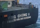 KKP Tangkap 2 Kapal Pencuri Pasir Laut Berbendera Malaysia di Batam