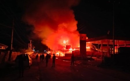 Polisi Baku Tembak dengan KKB di Distrik Sinak Papua: Satu Sekolah Dibakar