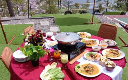 Cuma Rp75 Ribu, Bisa Makan Sepuasnya di Atas Awan
