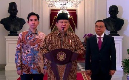 Prabowo-Gibran Resmi Umumkan Kabinet Merah Putih di Istana Kepresidenan