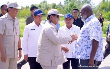 Presiden Prabowo Tinjau Lumbung Pangan di Wanam