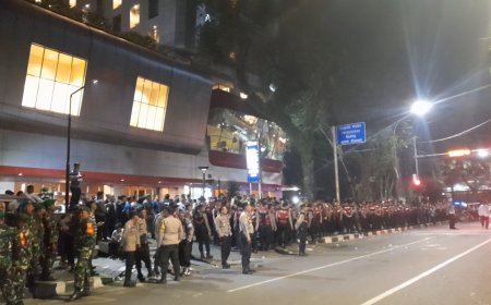 Usai Debat, Mobil Bobby Nasution Dilempari Sekelompok Orang