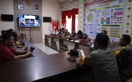 Personel Nasrani Polres Padang Lawas Gelar Pembinaan Rohani dan Mental