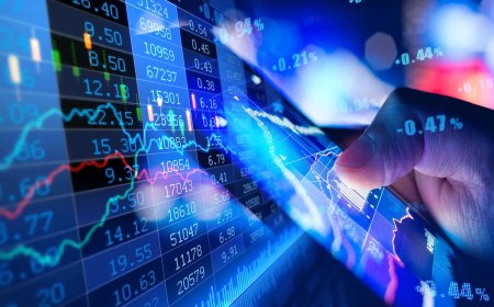Wall Street Menghijau Kerek Saham-saham Berkapitalisasi Kecil Mencetak Rekor Tertinggi Sepanjang Masa