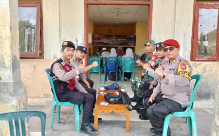 Polsek Sosa Amankan Pleno Rekapitulasi Hasil Penghitungan Perolehan Suara Pilkada 2024 Tingkat PPK Huragi