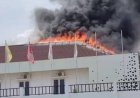 Kantor KPU Morowali Terbakar saat Rapat PSU Digelar