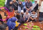 Kala Sudirman Terpidana Kasus Vina Cirebon Hadiri Pemakaman Sang Ibu Dikawal Polisi Bersenjata Laras Panjang
