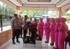 Ketua Bhayangkari Cabang Polres Palas Serahkan Bantuan dan Bingkisan Kepada Warakawuri