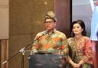 Kapolrestabes Kombes Gidion Arif dan Ketua Bhayangkari Kota Medan Ucapkan Selamat Tahun Baru 2025