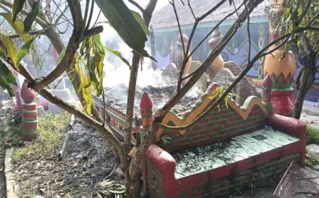 Massa Rusak Ponpes Usai Pimpinan Diduga Cabuli Santri