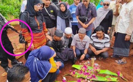 Kala Sudirman Terpidana Kasus Vina Cirebon Hadiri Pemakaman Sang Ibu Dikawal Polisi Bersenjata Laras Panjang