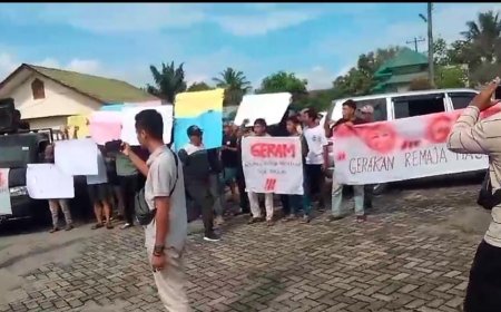 Masyarakat Geruduk Kantor Camat Selesai, Alasannya Resah dengan Keputusan Kades Bekulap