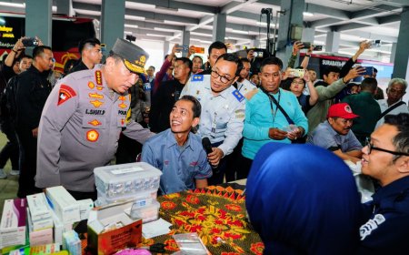 Jelang Libur Nataru, Kapolri Cek Kesiapan Terminal dan Tempat Wisata di Solo