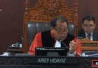 Hakim MK Heran Ada Cabup Persoalkan Lawan Bagi Buku ke Anak SD