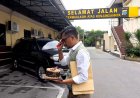 7 Tahun Laporan Mangkrak, Warga Medan antar Kue Rasa Kecewa